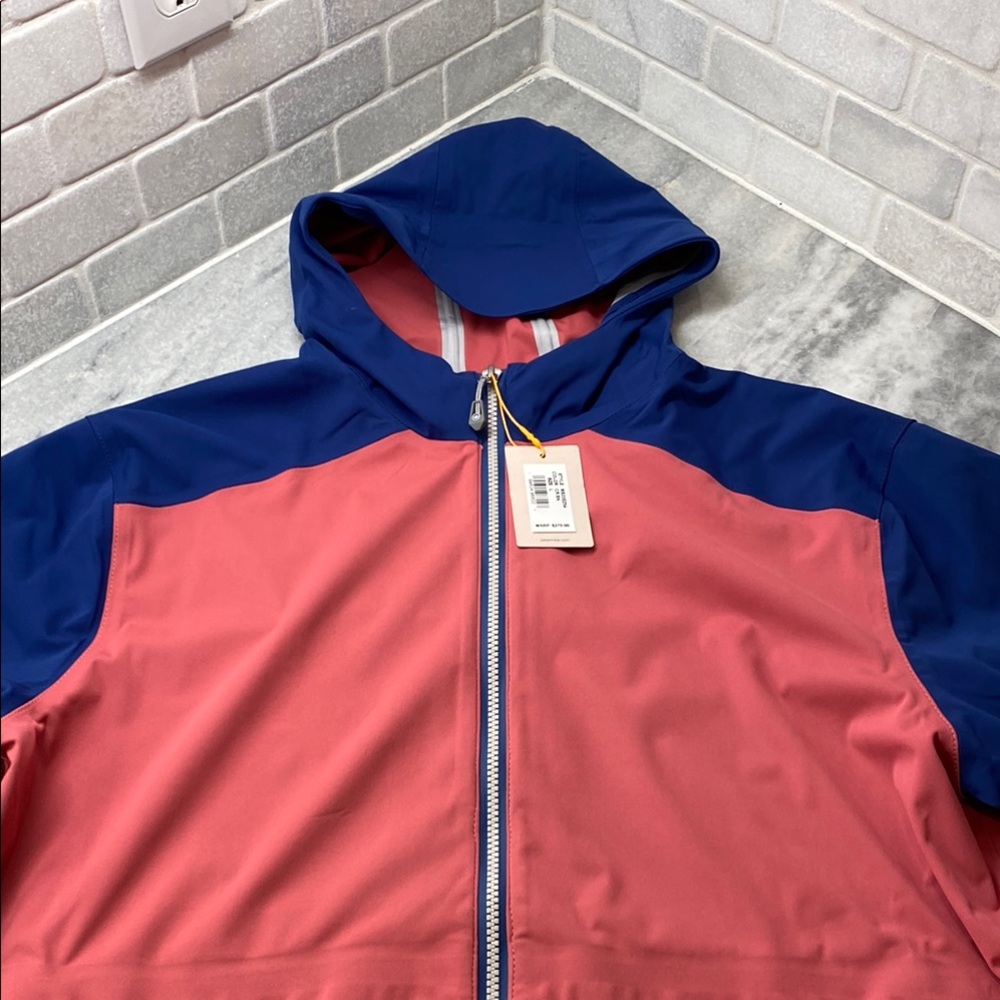 Peter Millar Hyperlight Link All-Weather Performance
Jacket Size large. NWT